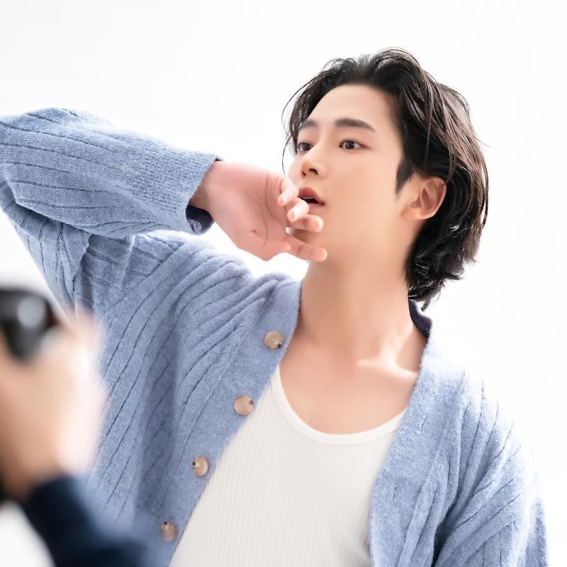 路云的最新照片