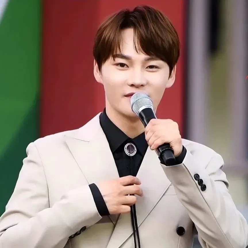 박서진의 비하인드 컷
