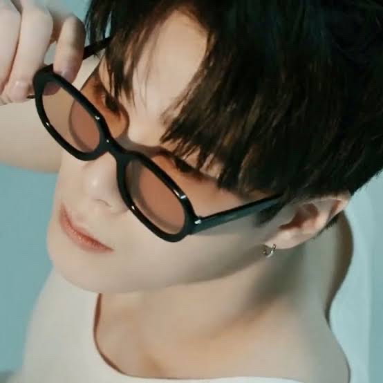 粉丝拍下的车银优瞬间