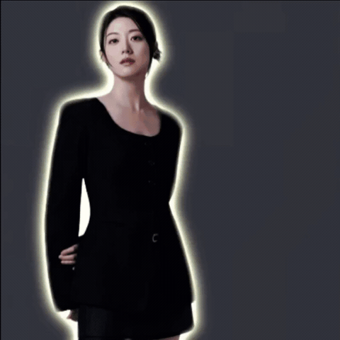 Behind-the-scenes cut of Nam Jihyeon