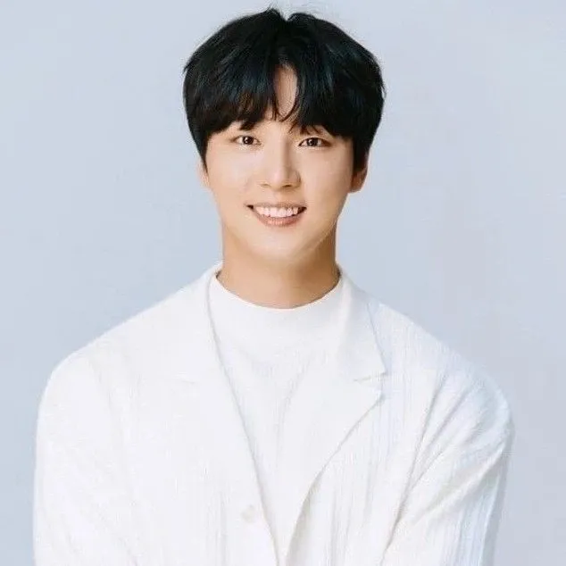 Foto kegiatan terbaru dari Yoon Shiyoon