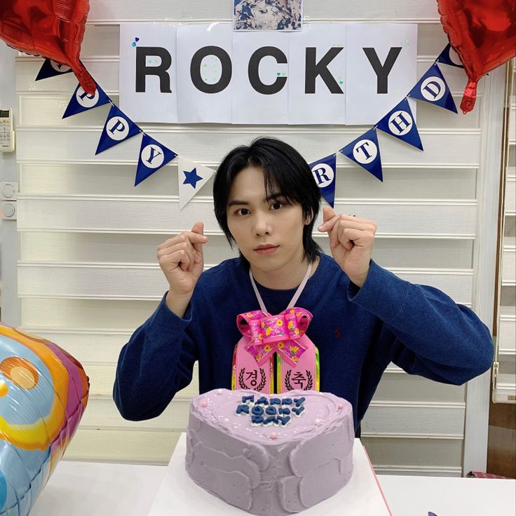 A moment captured by a fan of Cha Eunwoo