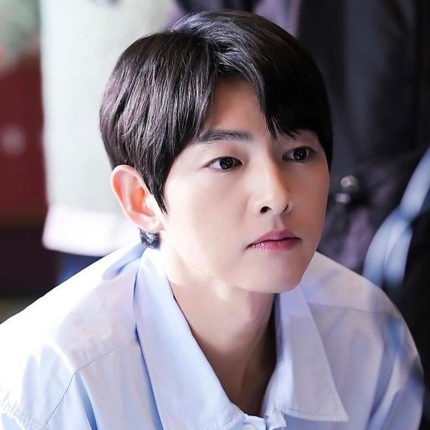 粉丝拍下的宋钟基瞬间