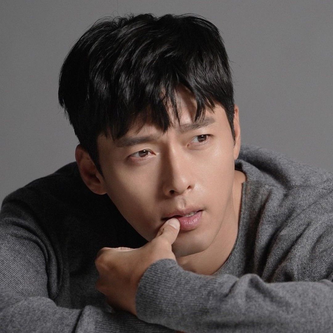 Latest photo of Hyun Bin