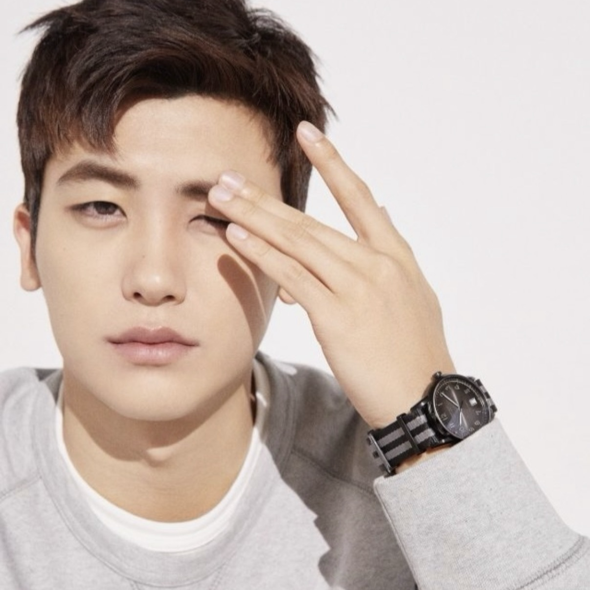 A moment captured by a fan of Park Hyungsik