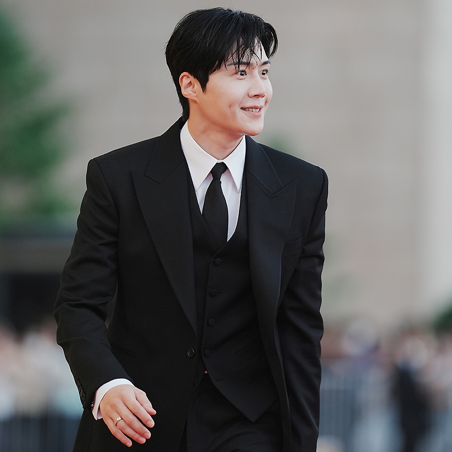 김선호 최근 활동샷