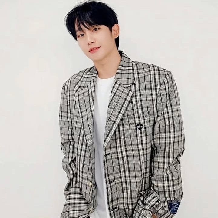 정해인 최근 활동샷