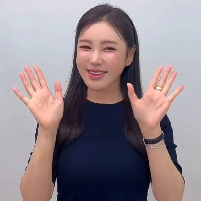 Foto kegiatan terbaru dari Song Gain