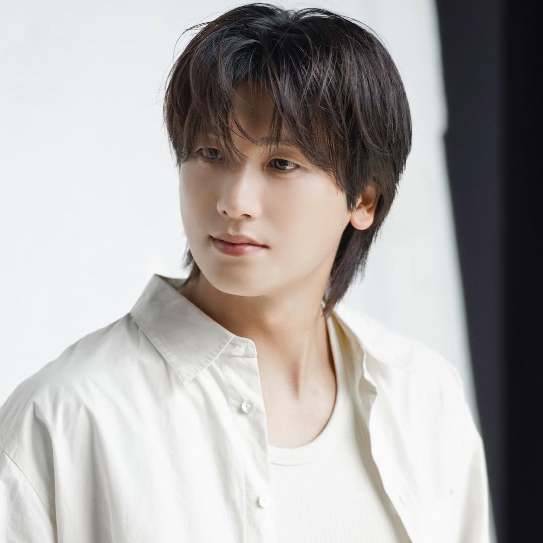 Latest photo of Park Hyungsik