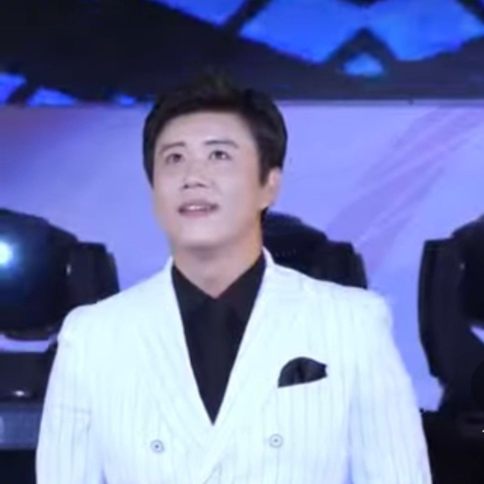 晋海成的最新照片