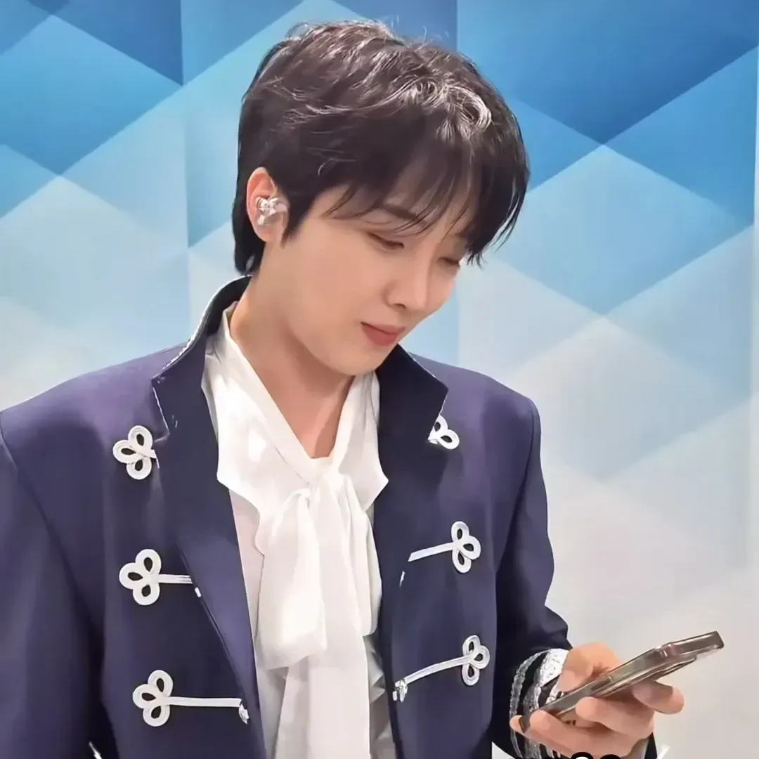 Latest photo of Hwang Yunsung
