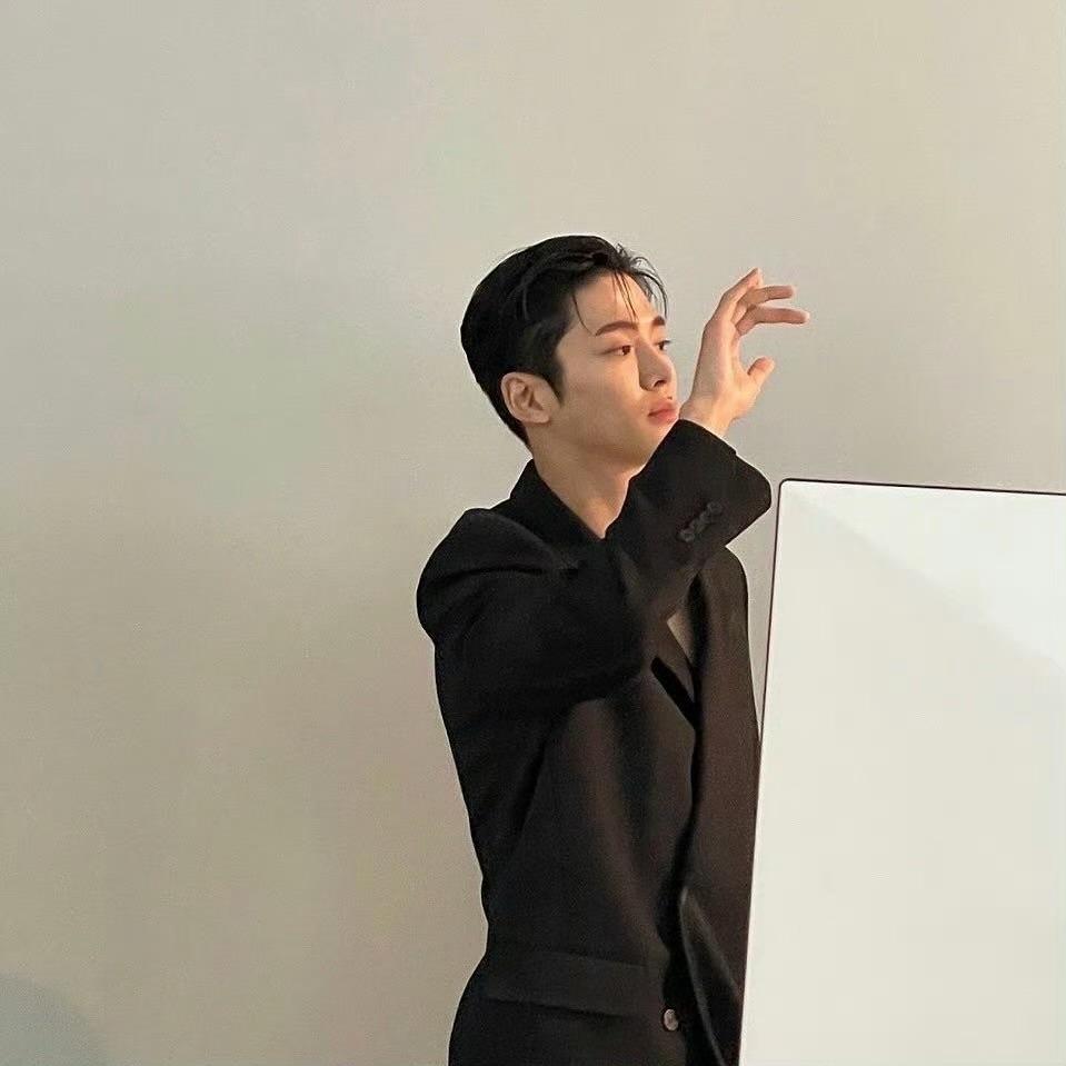 路雲的最新照片