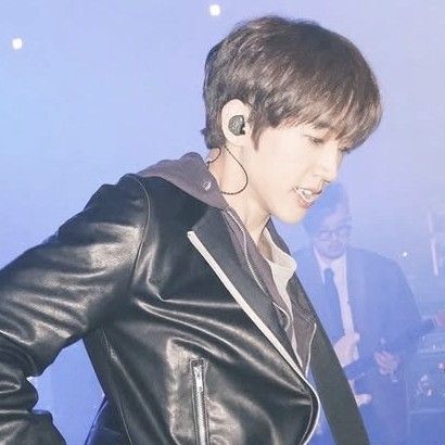 Latest photo of Lee Seungyoon