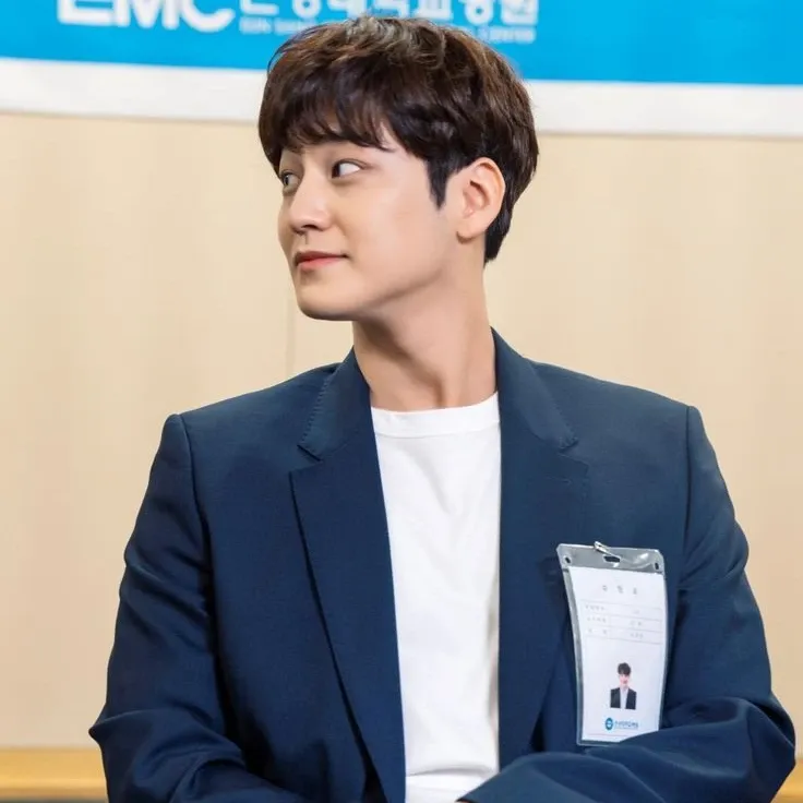 Latest photo of Kim Bum