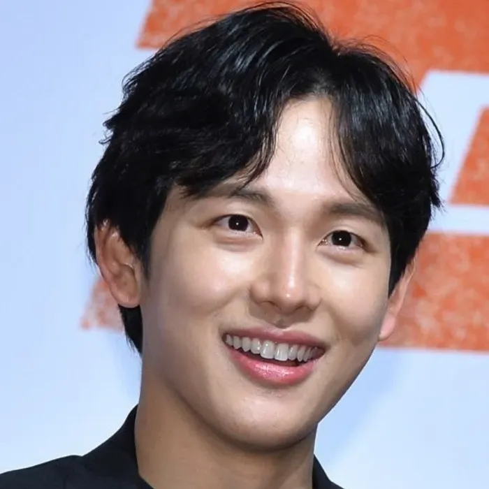 A moment captured by a fan of Yim Siwan