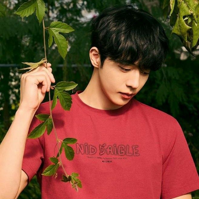 Behind-the-scenes cut of Nam Joohyuk