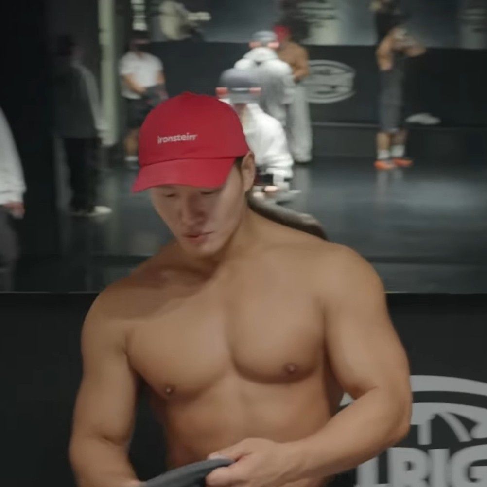 金鍾國的最新照片