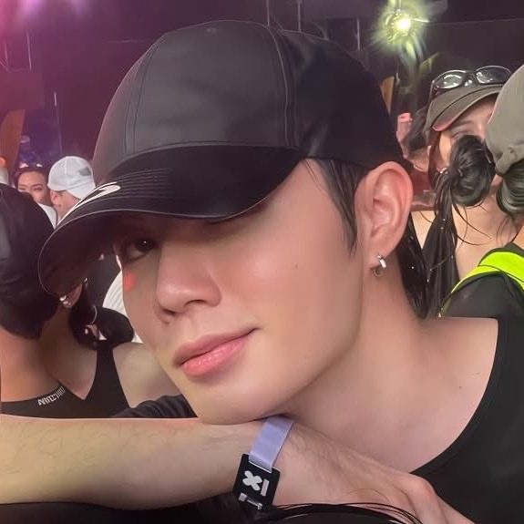 A moment captured by a fan of ZeePruk