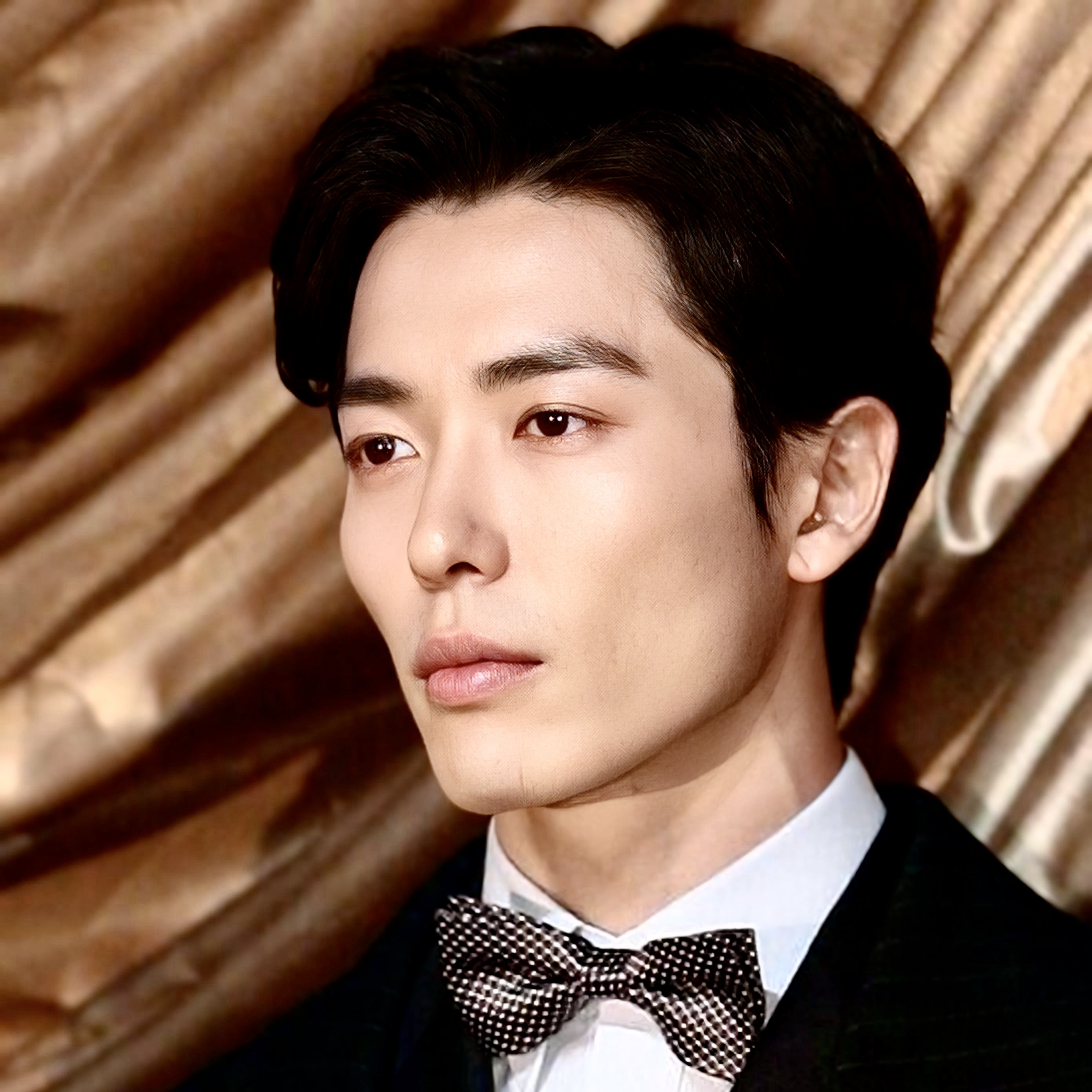 Behind-the-scenes cut of Kim Jaewook