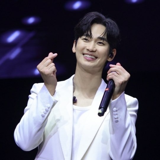 金秀賢的幕後花絮