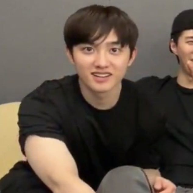 도경수 (디오)의 비하인드 컷