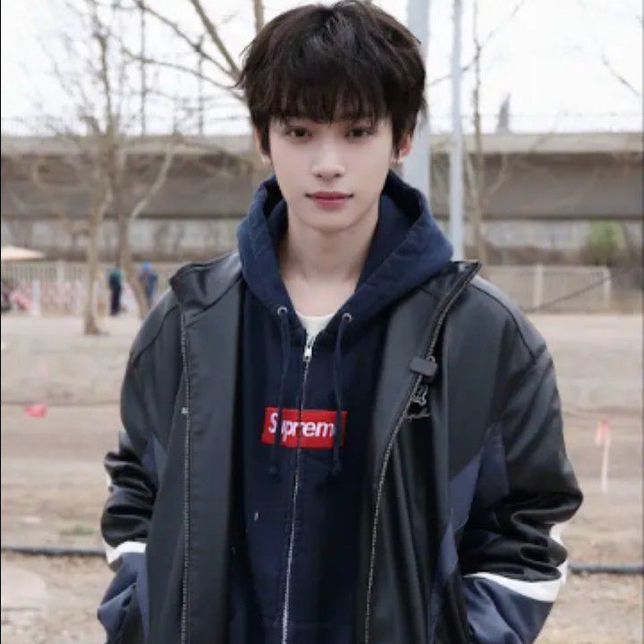 Behind-the-scenes cut of Zi Yu