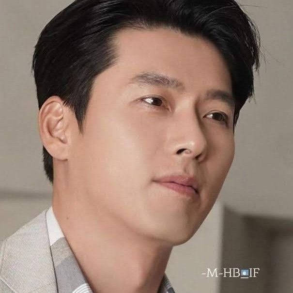 Momen yang diabadikan oleh penggemar Hyun Bin