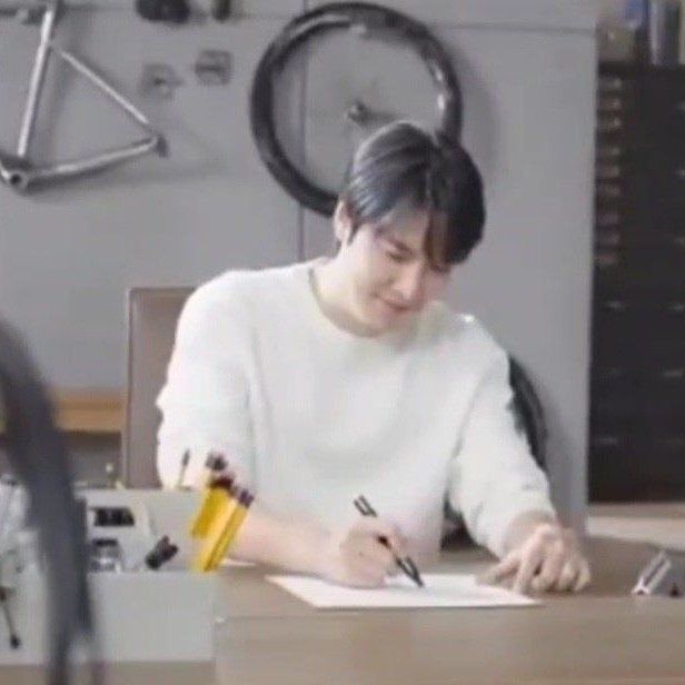 Recent activity shot of Lee Minho