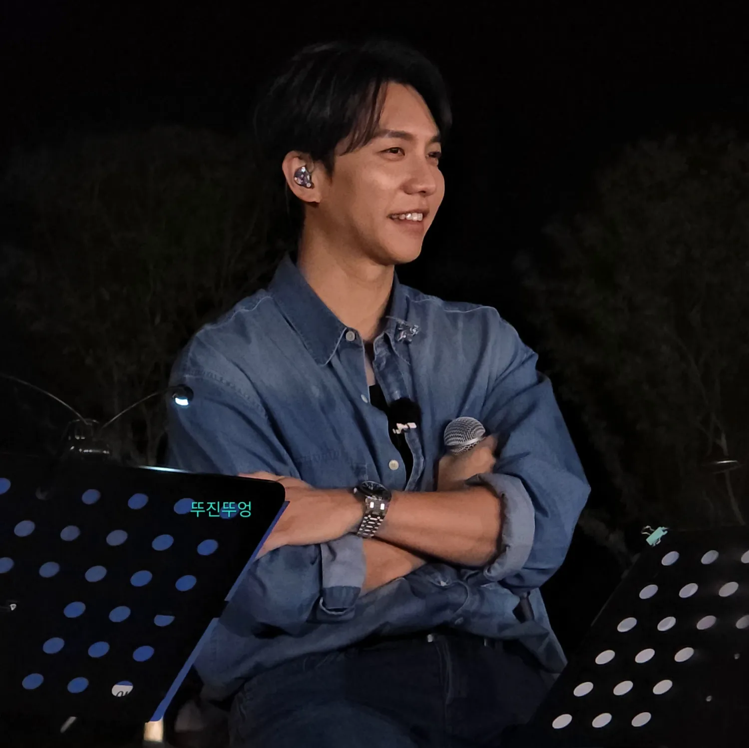 Behind-the-scenes cut of Lee Seunggi