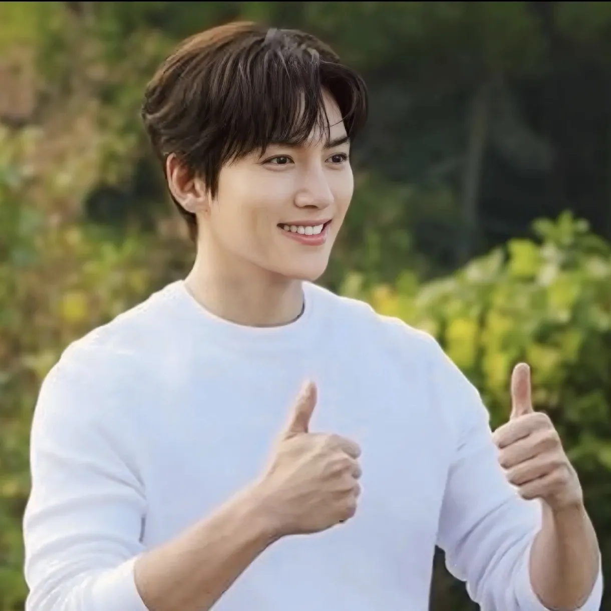 Behind-the-scenes cut of Ji Changwook