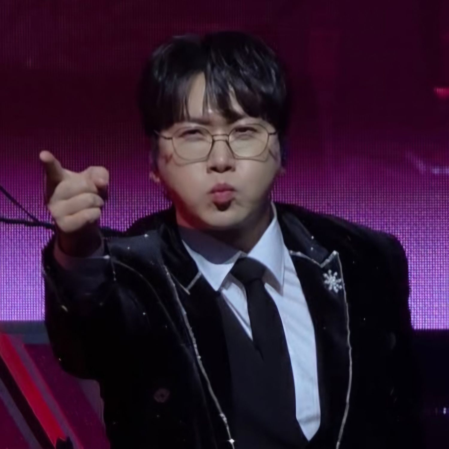 Behind-the-scenes cut of Chungil