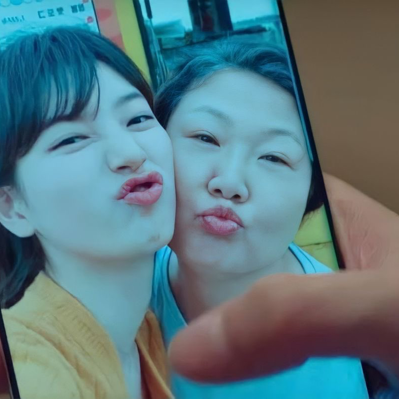 Behind-the-scenes cut of Bae Suzy