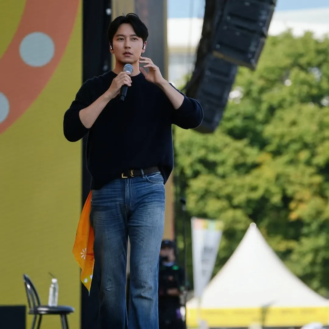 A moment captured by a fan of Kim Namgil