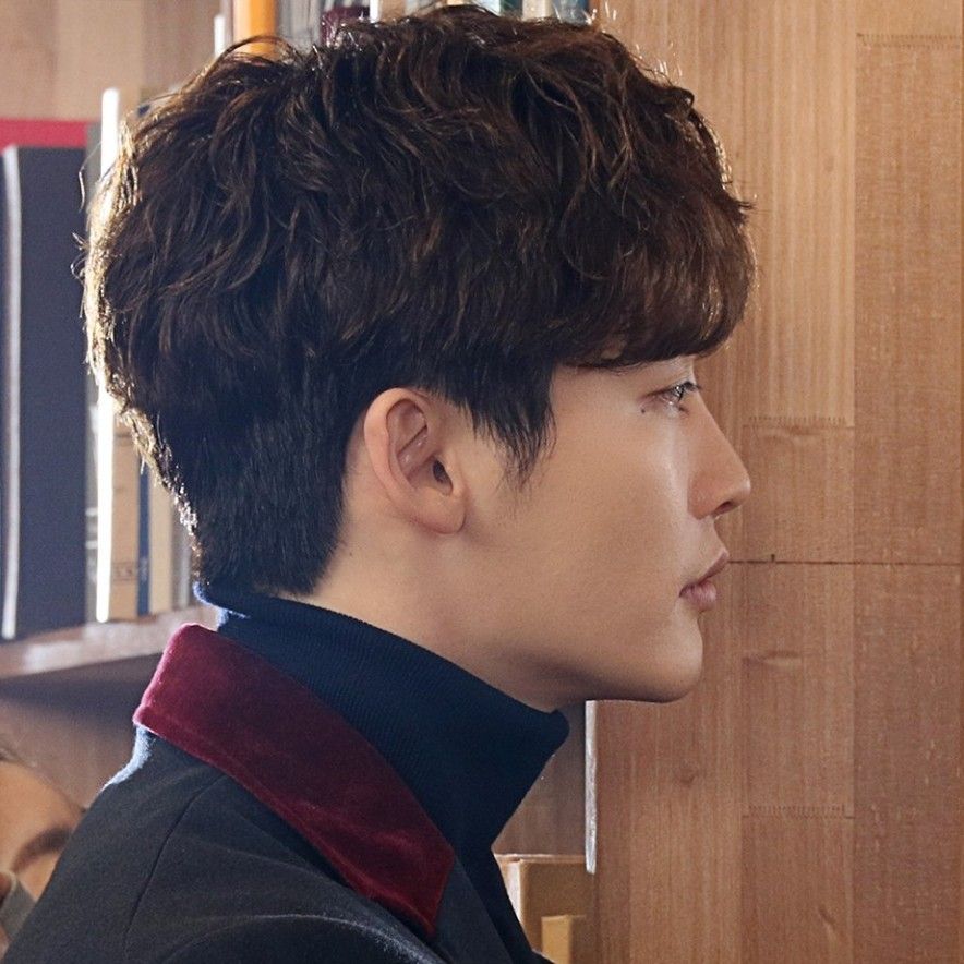 李钟硕的近期活动照