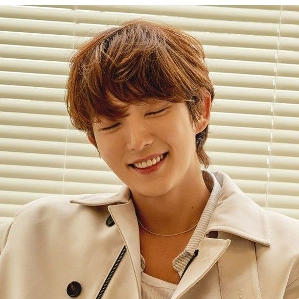 A moment captured by a fan of Lee Joongi