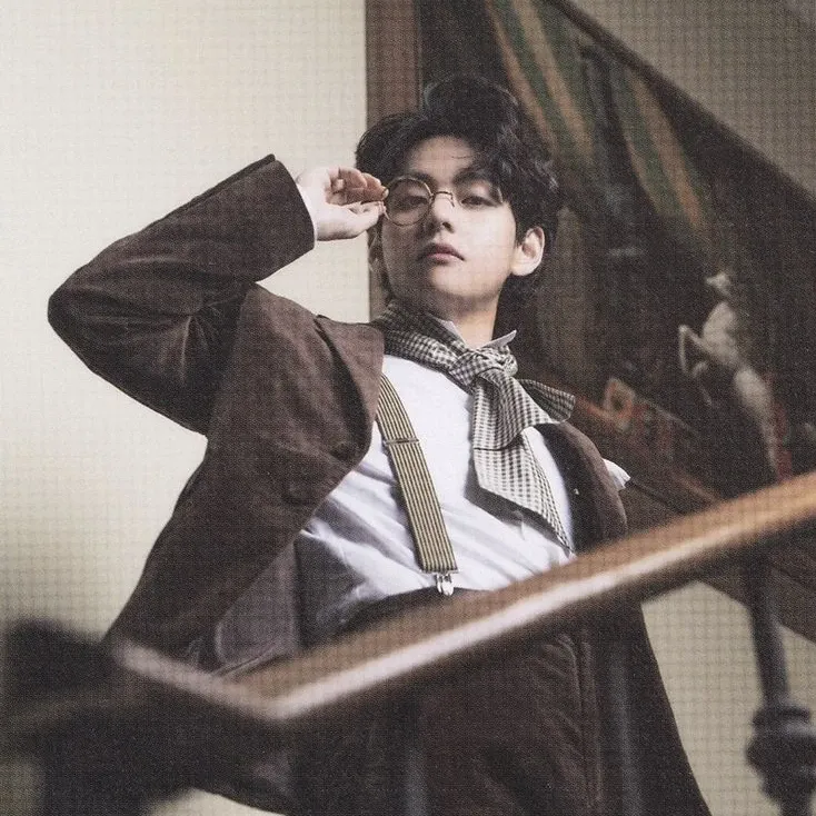 Recent activity shot of Kim Taehyung (V)
