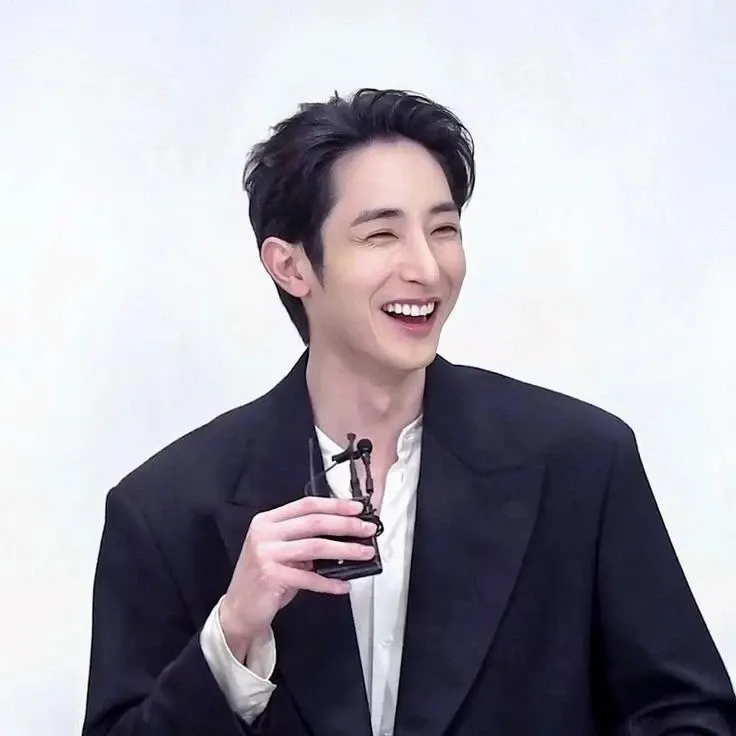 Recent activity shot of Lee Soohyuk