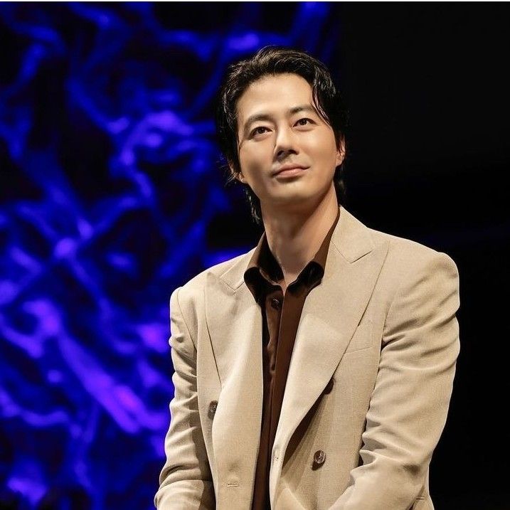 Recent activity shot of Jo Insung
