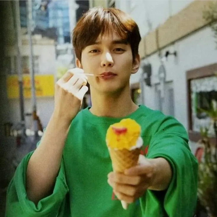Recent activity shot of Yoo Seungho
