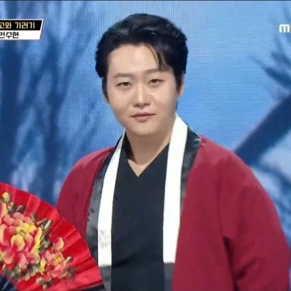 A moment captured by a fan of Min Soohyun