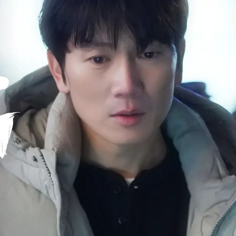 Behind-the-scenes cut of Ji Sung