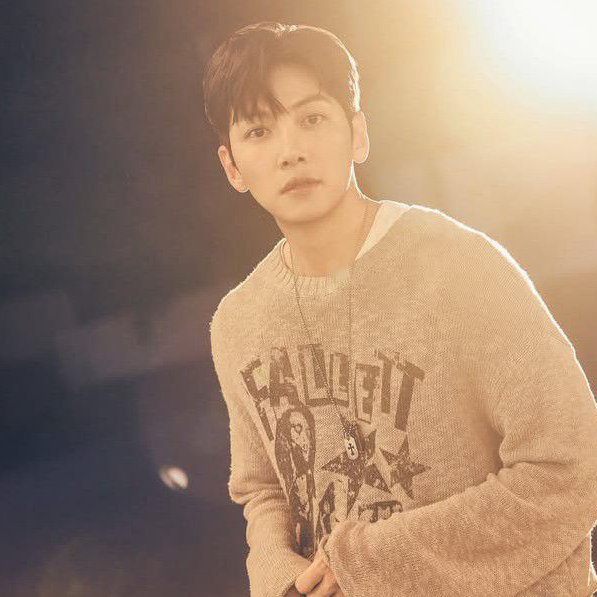 지창욱의 비하인드 컷