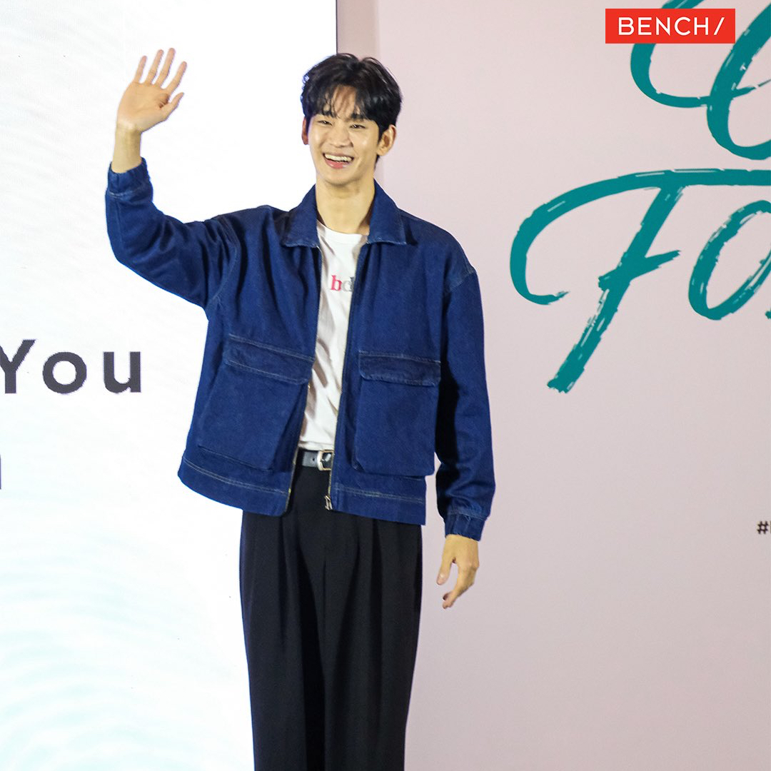 A moment captured by a fan of Kim Soohyun