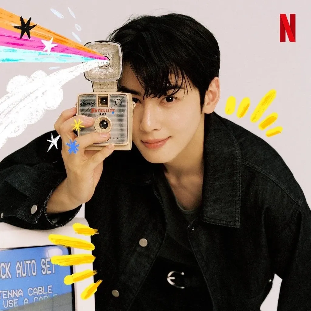 Behind-the-scenes cut of Cha Eunwoo