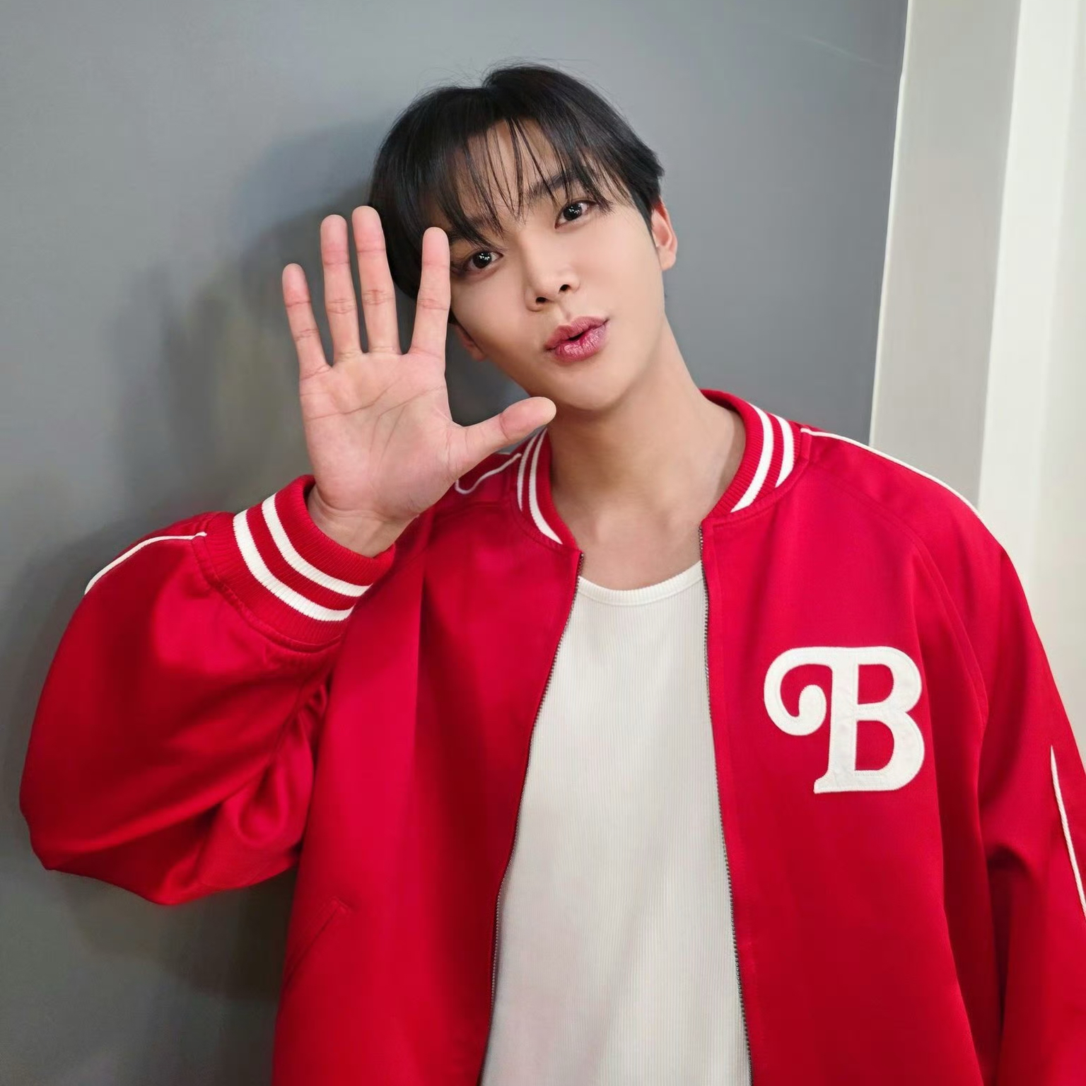 Foto kegiatan terbaru dari Rowoon