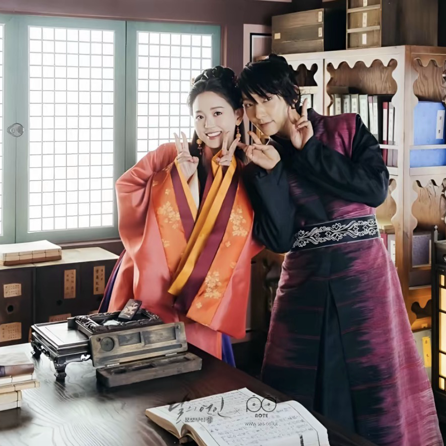 A moment captured by a fan of Lee Joongi