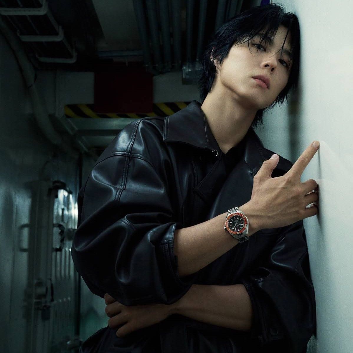 A moment captured by a fan of Park Bogum