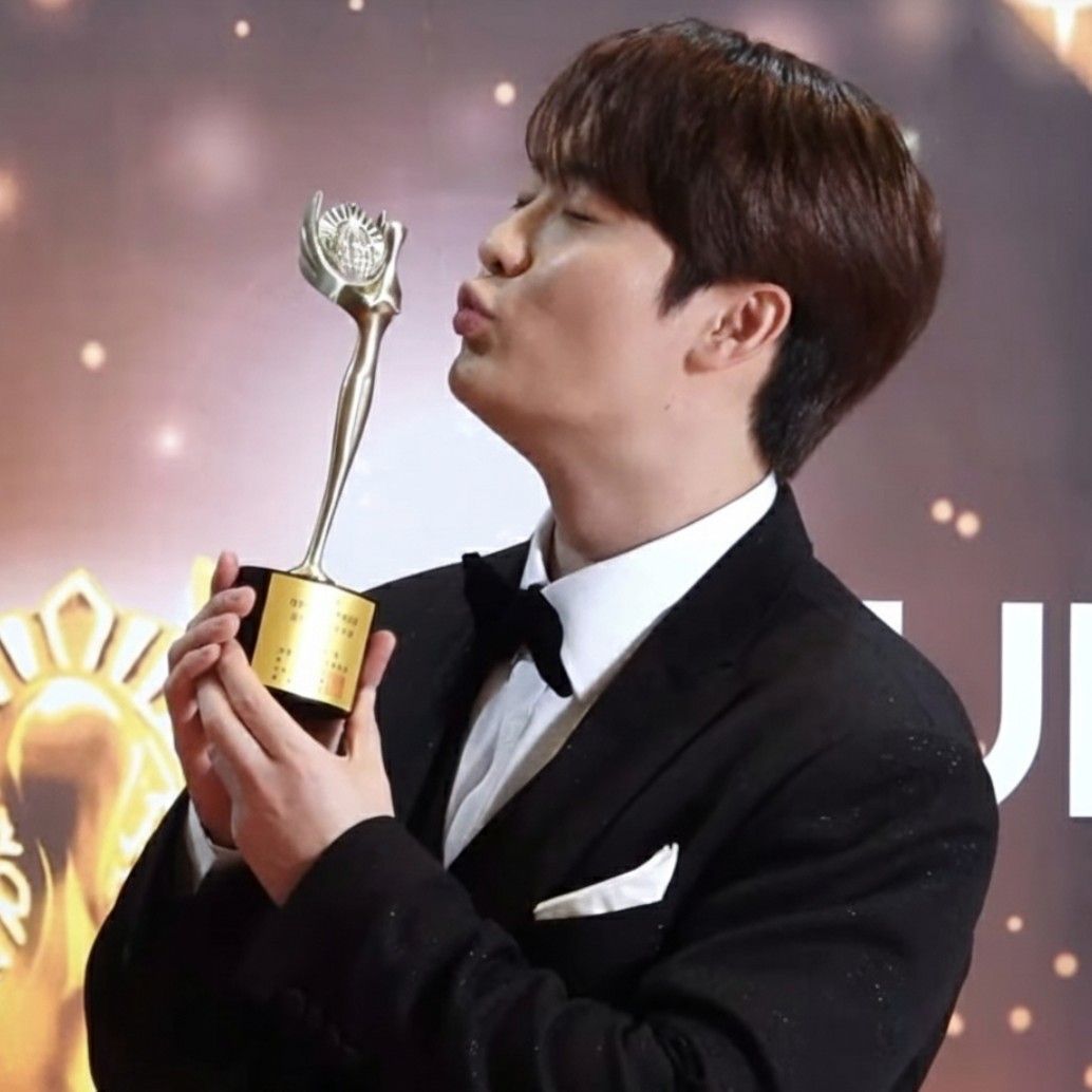 Recent activity shot of Son Binah