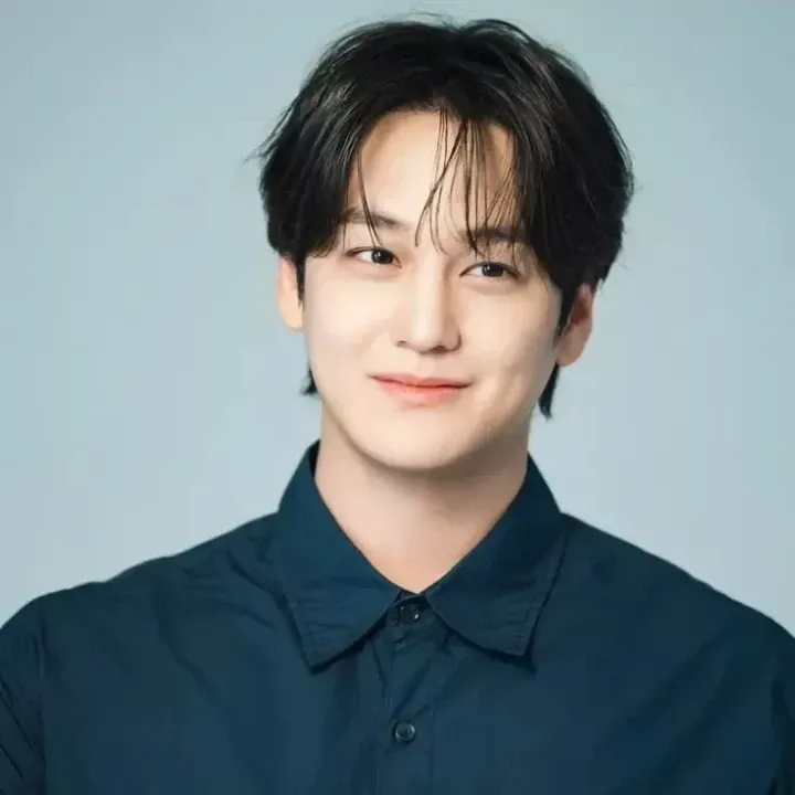 Recent activity shot of Kim Bum