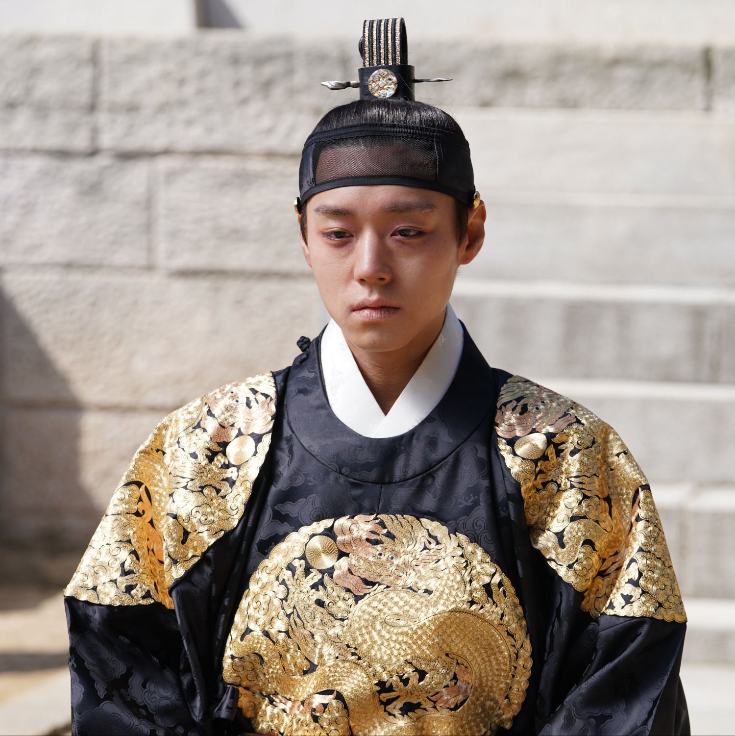 Behind-the-scenes cut of Park Jihoon